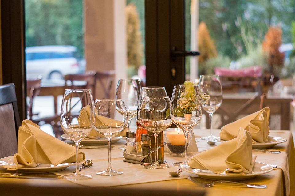 Photograph of a restaurant table set for four to illustrate food in Munich
